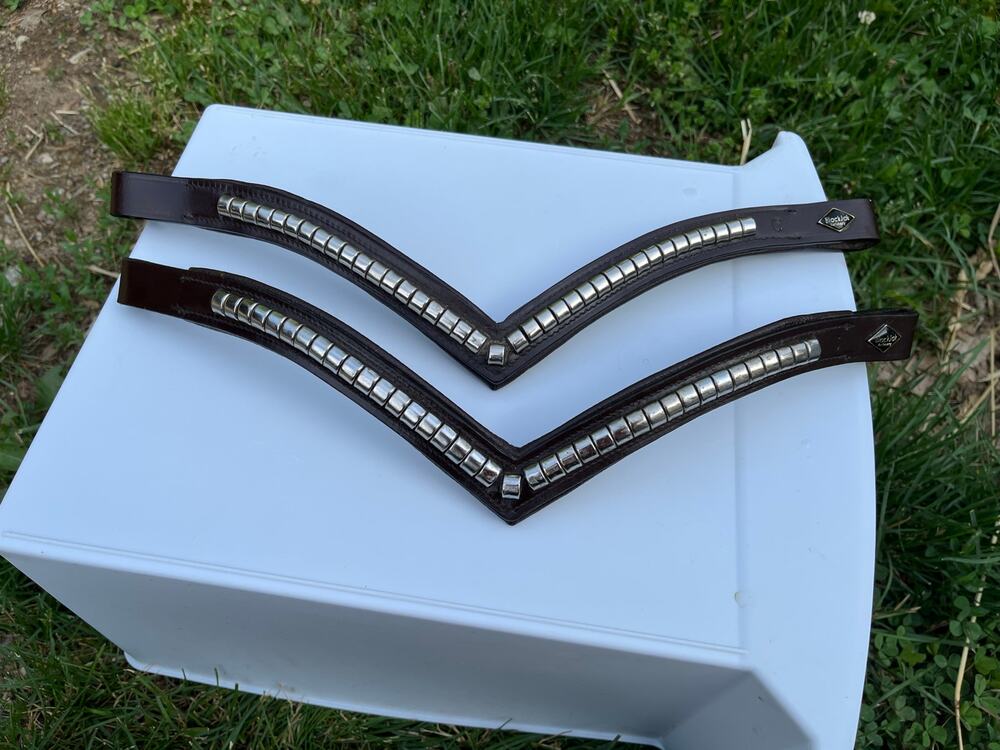 BlackJak Refinery Clincher V-Shaped Browbands - Brown with Silver